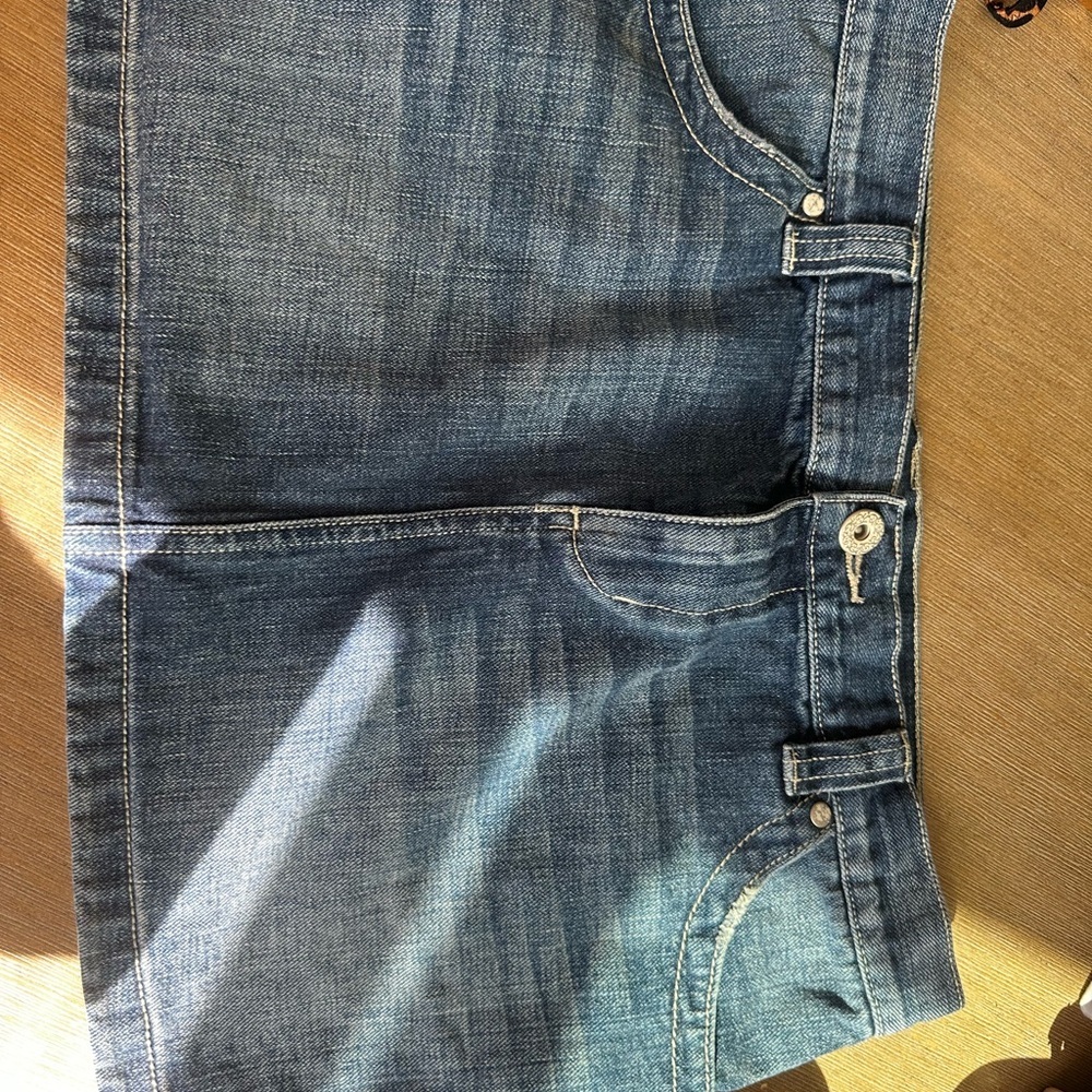 London jeans sz 8 Stylish Denim Mini Skirt